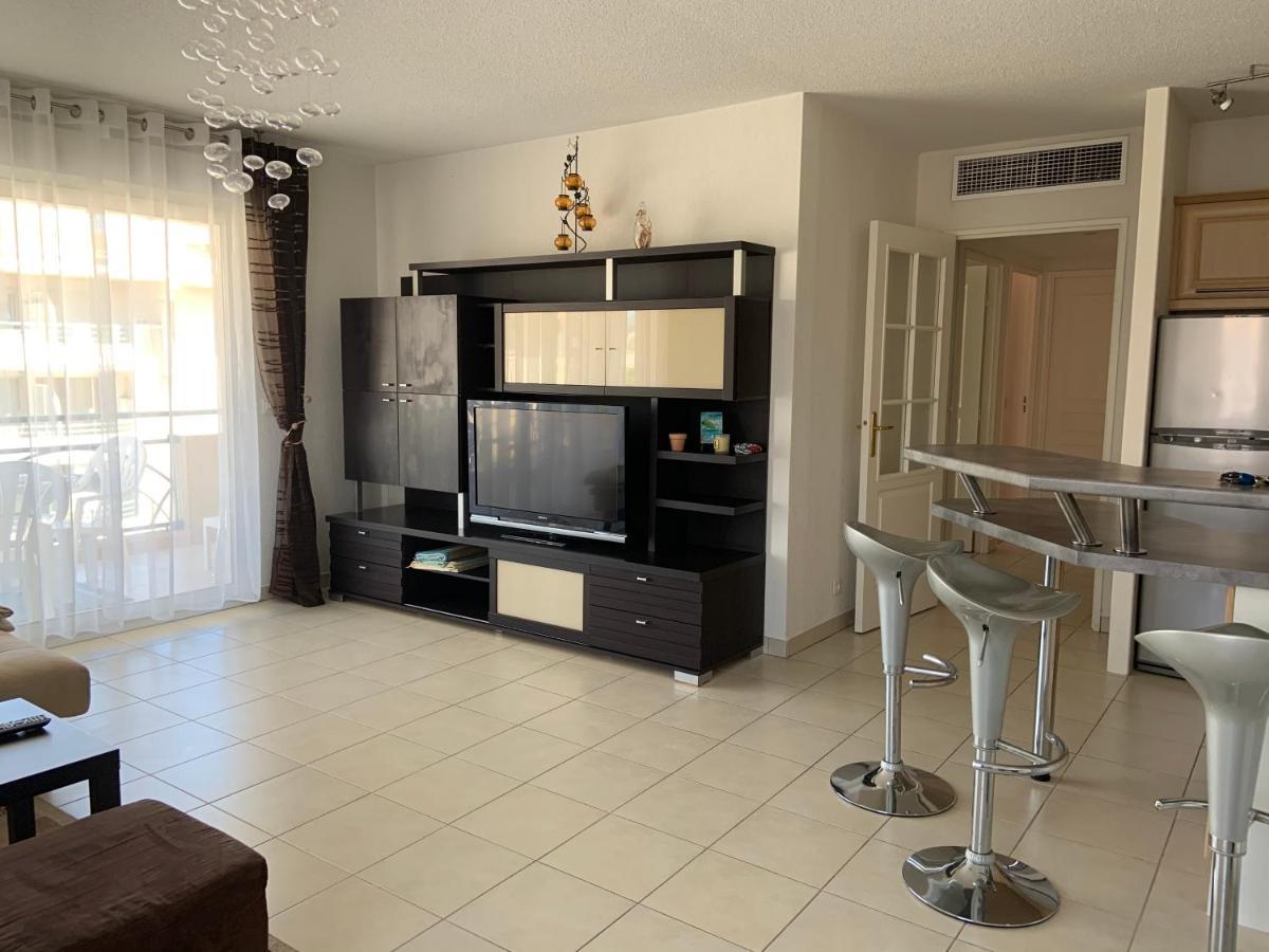 Port Frejus - Le Romanee - Appartement Vue Mer - 2 Chambres Экстерьер фото