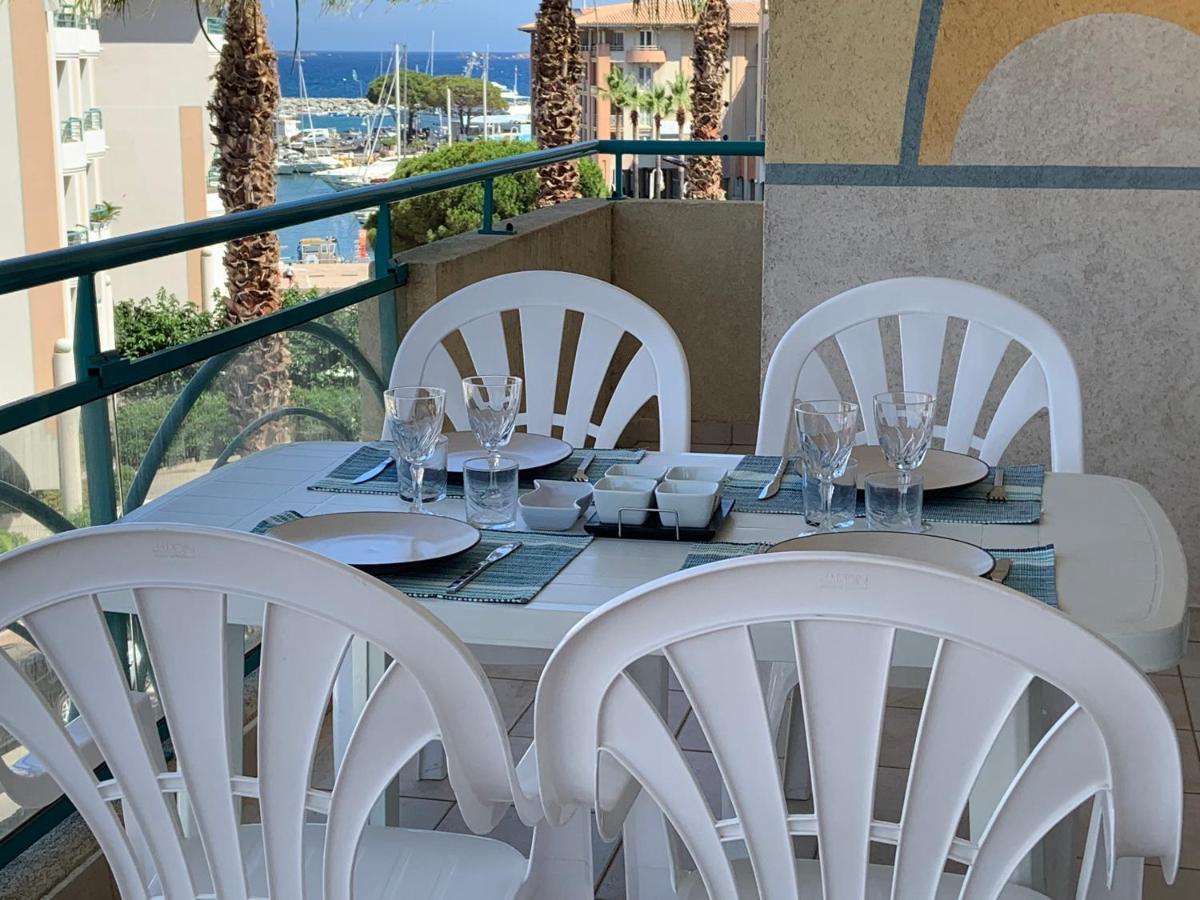 Port Frejus - Le Romanee - Appartement Vue Mer - 2 Chambres Экстерьер фото